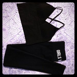 Girls who lift leggings and sports bra